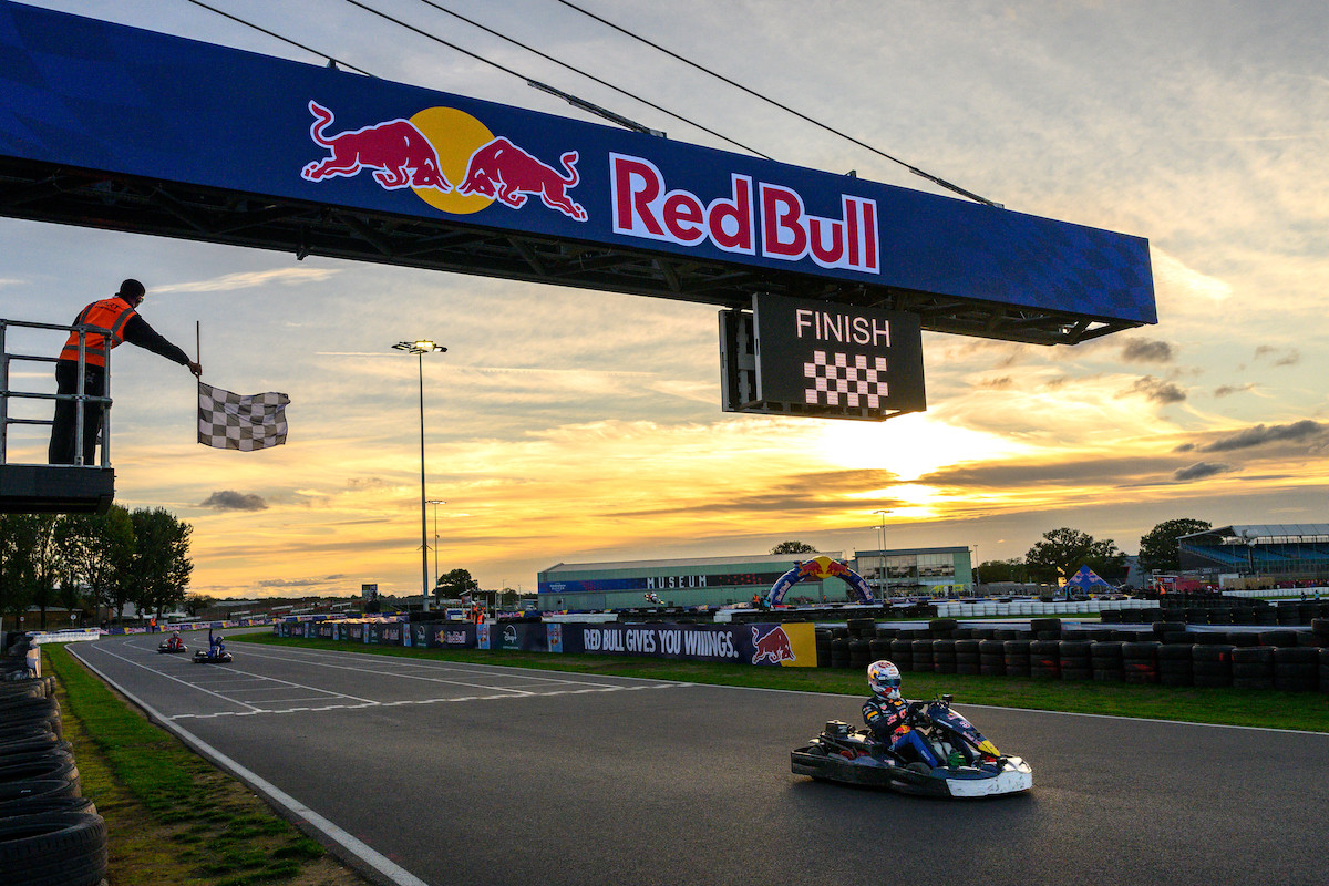 Max Verstappen Max Vs 100