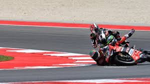 Pebalap Ducati Alami Kecelakaan Parah di Ajang Superbike