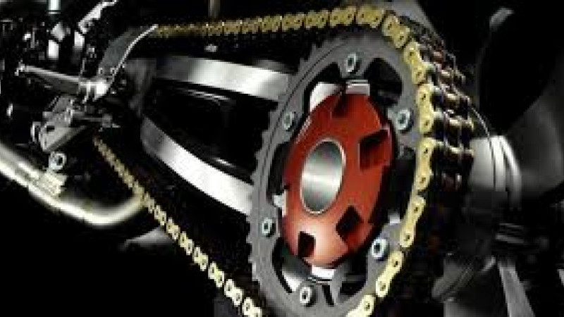 Jangan Lumasi Rantai Motor dengan Oli Bekas - kabaroto