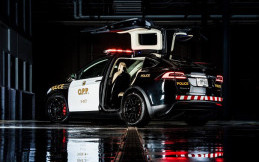 Tesla Model X Jadi Armada Baru Kepolisian Swiss