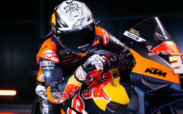 Pedro Acosta Tak Terganggu Krisis Keuangan KTM, Targetkan Kemenangan Pertama di MotoGP 2025