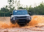 Tes J6T CSH di Markas Chery China, Diajak Power Slide di Jalur Off-Road!