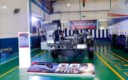 Keren, Hino Bus R 260 AS Dibekali Wide Air Suspension