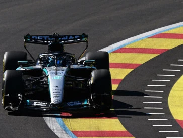 Berita F1: George Russell Posisi Pole, Kimi Antonelli Mengejutkan Posisi 16