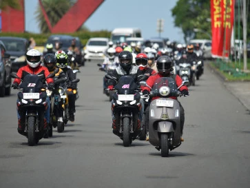 Tempuh Perjalanan Jauh, Perlengkapan Ini Wajib Dibawa Bikers