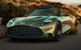 Aston Martin Tunda Peluncuran Mobil Listrik, Pertahankan Mesin V8 dan V12 Hingga 2035