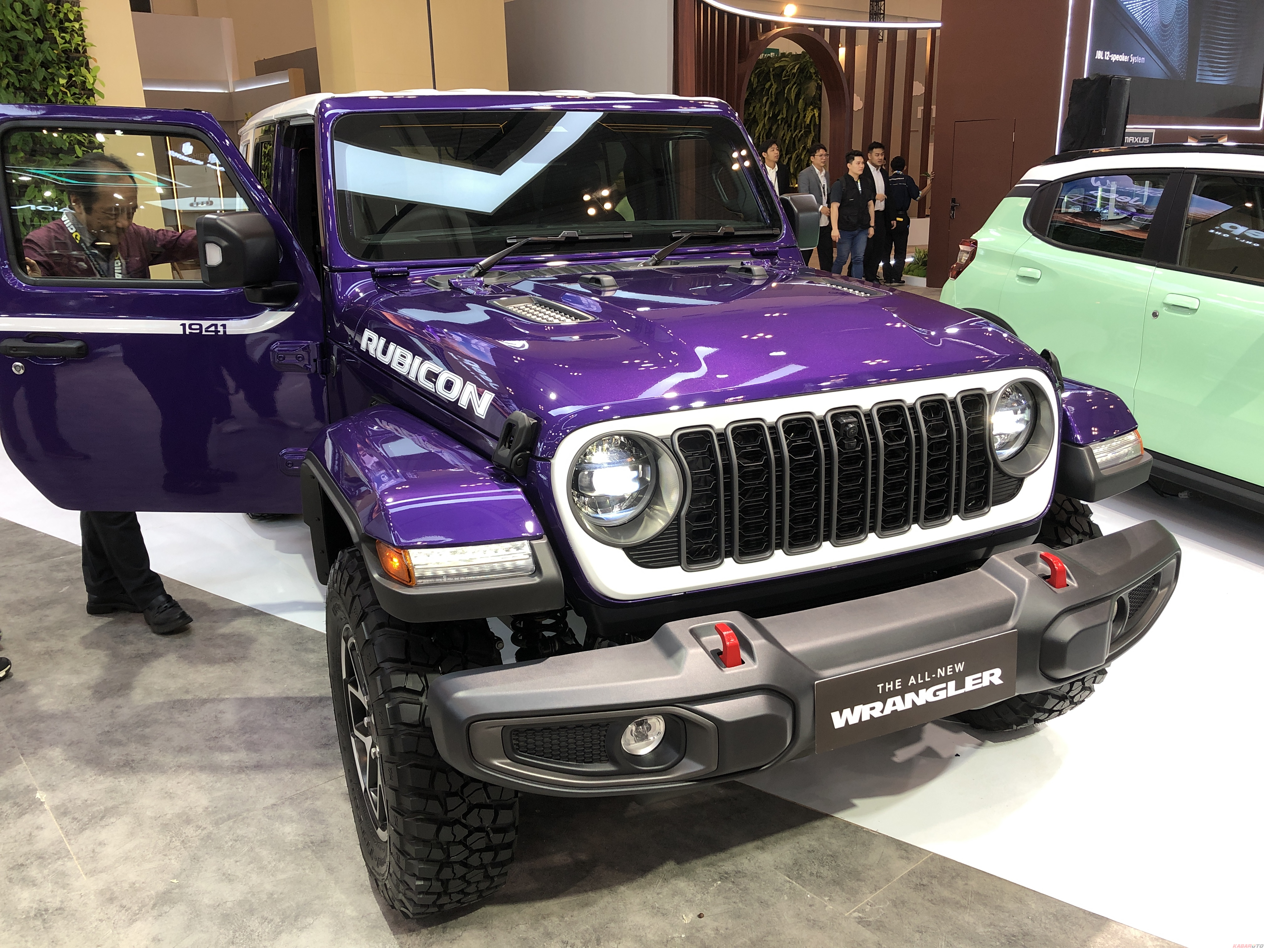 Jeep Wrangler JL Rubicon Whitecap Edition Meluncur, Aura Heritage-nya Menggoda!