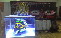 Helm JP Premium Laris di Parjo Bandung