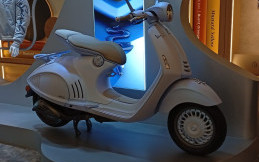 Akhirnya, Vespa 946 Snake Meluncur di Indonesia dengan Banderol Rp267 Juta