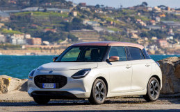Suzuki Swift Hybrid Sakura, Sentuhan Elegan Jepang untuk Mobilitas Perkotaan