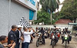 Empat Wartawan Indonesia Touring Jelajah 34 Provinsi, 15 Pulau dan 7 Puncak Gunung Indonesia