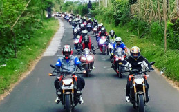 YROI Chapter Gabungan Gelar Santunan Anak Yatim Sambil Riding