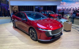 Mazda 6e Fastback Sedan Listrik Mewah Jangkauan 560 KM