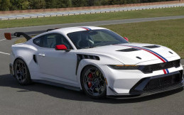 Ford Mustang GTD Spirit of America: Patriotisme dalam Kecepatan