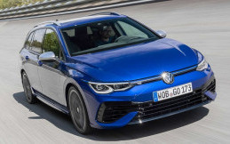 Volkswagen Golf R Wagon 2022 Hadir dengan Berbagai Keunggulan