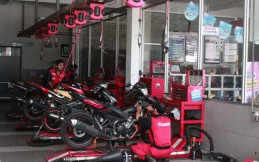 Servis Motor Yamaha Dapat Busi dan Oli Gratis