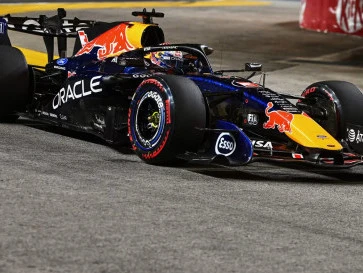Max Verstappen Lanjutkan Performa Kemenangannya, Ungguli Charles Leclerc dan Kimi Antonelli
