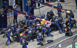 Aksi Gila Max Verstappen di F1 Australia 2026: Start Posisi 20 ke Finis Posisi 6!