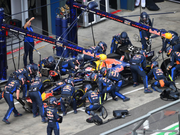 Aksi Gila Max Verstappen di F1 Australia 2026: Start Posisi 20 ke Finis Posisi 6!