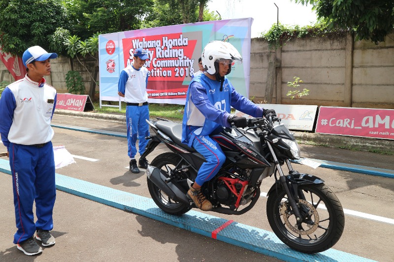 Puluhan Komunitas Honda Mengikuti Safety Riding Competition 2018