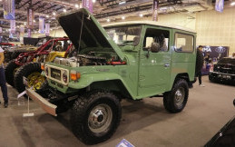 Toyota FJ 40 Paling Beringas Setelah Pakai Mesin V8