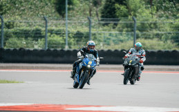 Segelintir Ubahan di Mesin, Begini Perbedaan Yamaha R25 Anyar dengan Generasi Sebelumnya