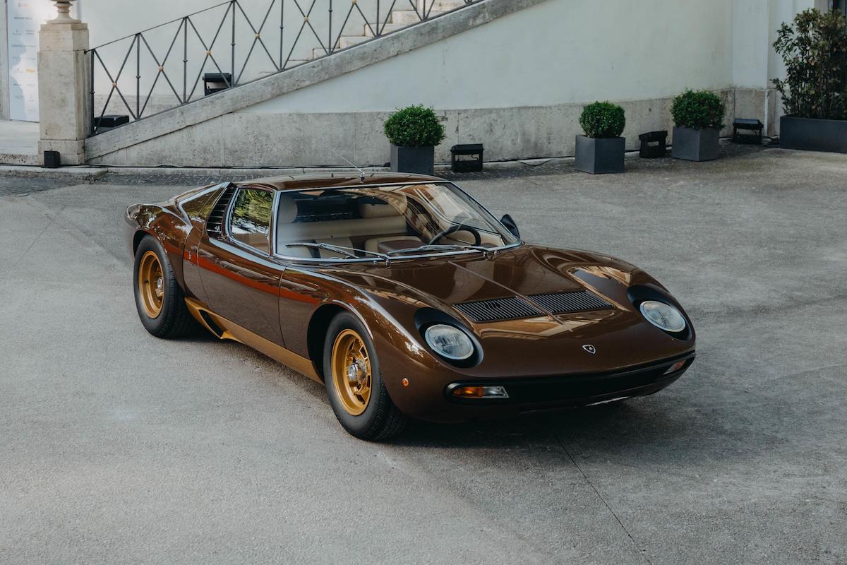 Restorasi Sempurna Lamborghini Miura SV 1972 di Concorso Roma