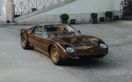 Restorasi Sempurna Lamborghini Miura SV 1972 di Concorso Roma