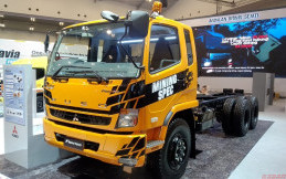 Truk Fuso untuk Sektor Tambang Tampil Gagah di GIIAS 2021