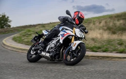 BMW F 450 R Resmi Meluncur Pakai Kopling Canggih