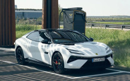 Lotus Emeya Pecahkan Rekor Sendiri dalam Pengisian Baterai Cepat