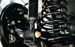 Tanda-tanda Kerusakan Shock Absorber Mobil