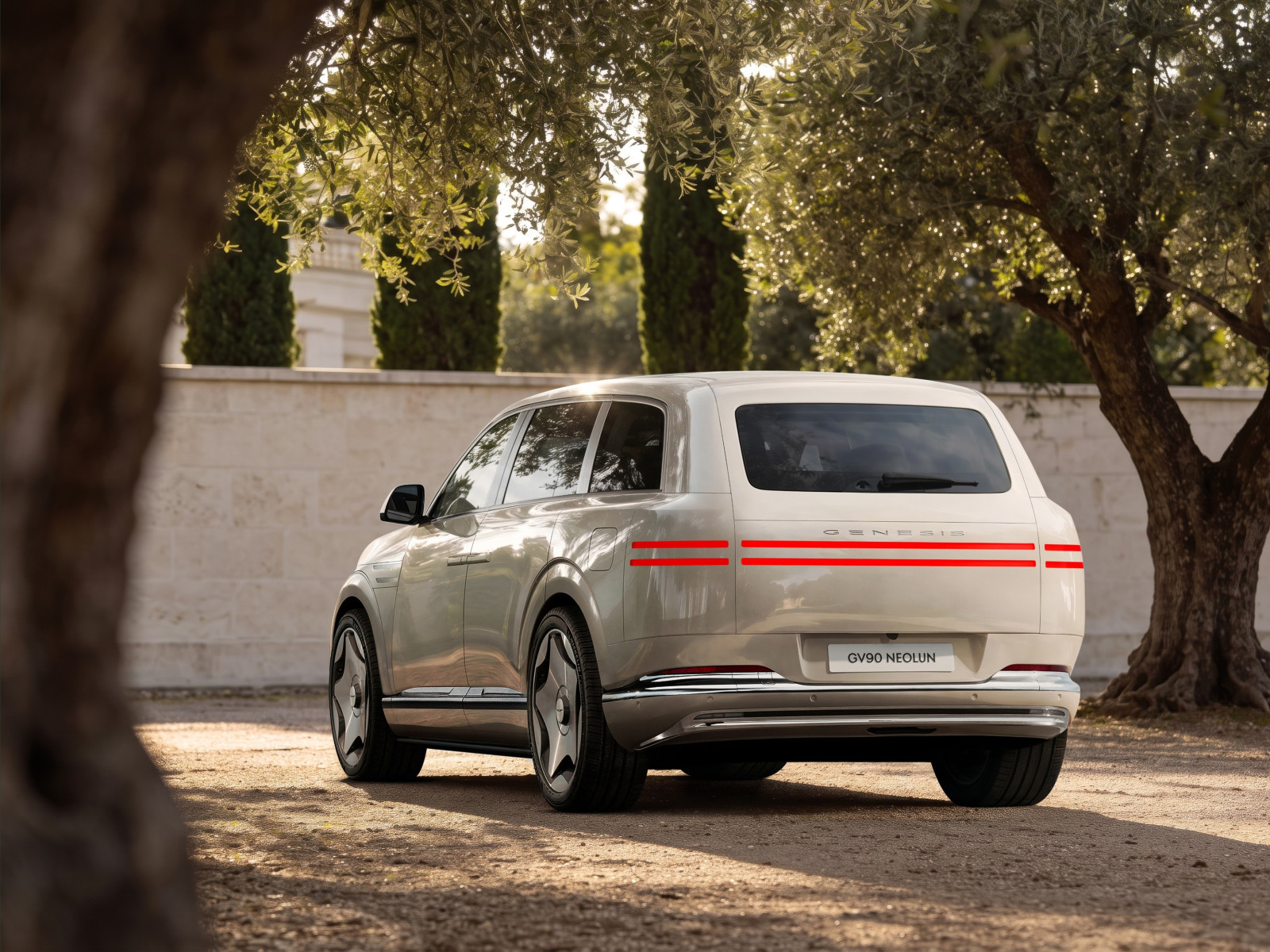 Genesis GV90