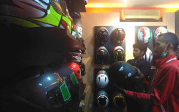 Tak Hanya Jual Produk, RSV Juga Hadirkan Jasa Perawatan Helm 