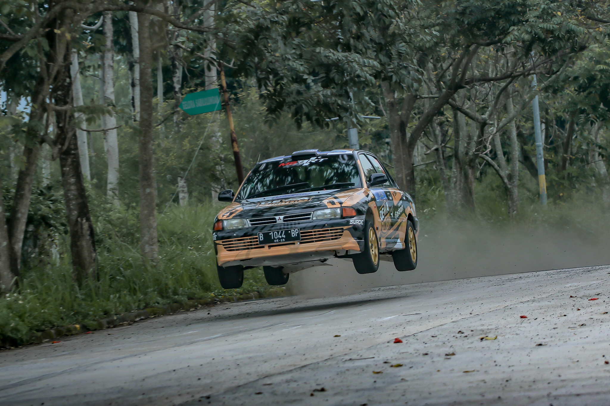 Memahami Fungsi dan Tipe Ban Rally Tarmac, Gravel dan Snow