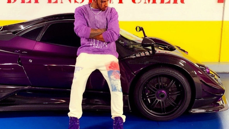 Lewis Hamilton Jual Pagani Zonda 760LH Miliknya