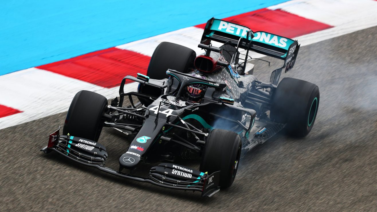 Ban Baru Pirelli Lebih Baik Untuk Keselamatan Pembalap, Ini Kata Toto Wolff