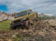 Jeep Gladiator 2027 Launch Edition Meluncur, Pakai Ban 35 Inci dan Ground Clearance Mumpuni