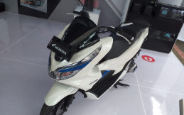 Masih Belum Dijual, Ini Spesifikasi Honda PCX Electric dan Service Bike di IEMS 2021