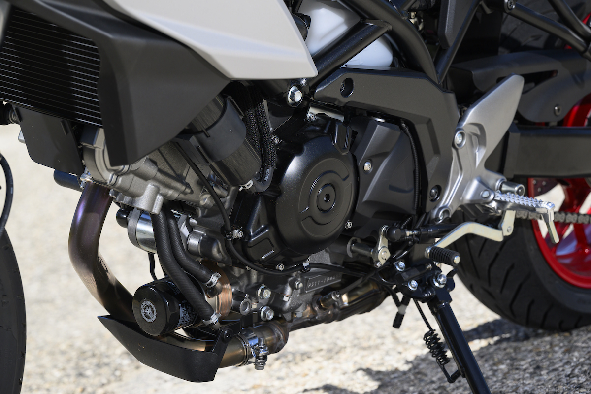Suzuki SV-7GX