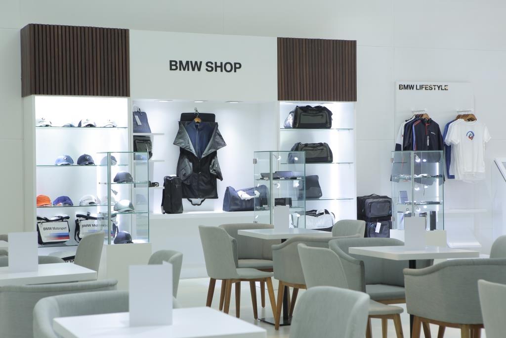 BMW Pavilion di IIMS