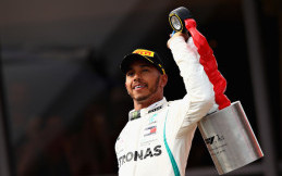 Vettel-Bottas Tabrakan, Lewis Hamilton Juara GP Prancis 2018