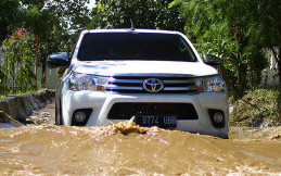 Banjir Melanda, Mobil SUV Bakal Jadi Pilihan?