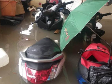 Cara Agar Motor Matik Tidak Rusak Setelah Terendam Banjir