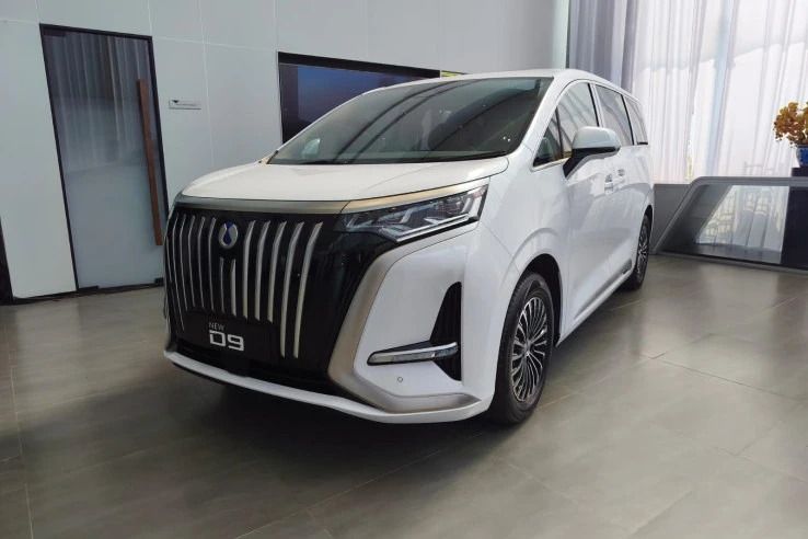Danza New D9 Makin Mewah, Ada Kursi Pijat 10 Titik dan 16 Speaker Devialet