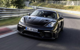 Porsche 718 Cayman GT4 RS Catat Waktu di Sirkuit Nurburgring
