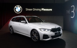 Permintaan Banyak, BMW 320i Touring Tetap Dijual Terbatas