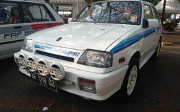 Suzuki Swift Buatan 1985 Ini Tampil Lebih Sporty