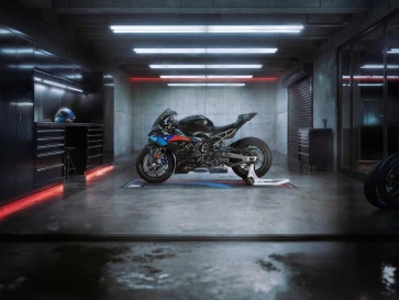 Sasis Baru BMW M 1000 RR Dongkrak Grip Maksimal