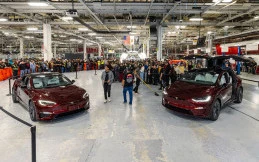 Permintaan Menurun, Tesla Resmi Hentikan Produksi Model S dan Model Y